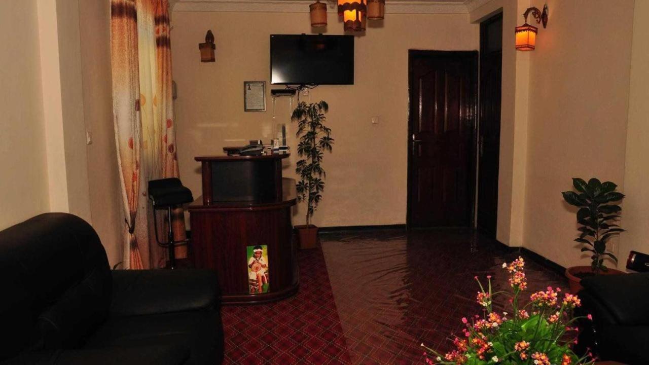 Keba Guesthouse Addis-Abeba Extérieur photo